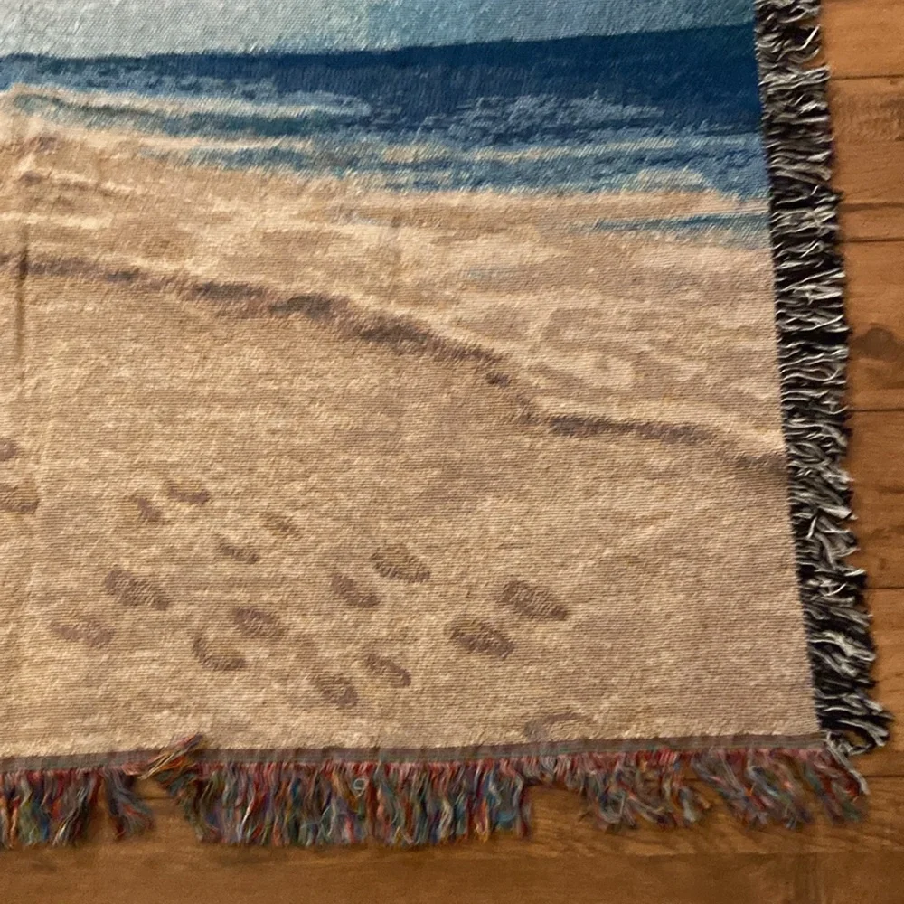 N/A throw blanket